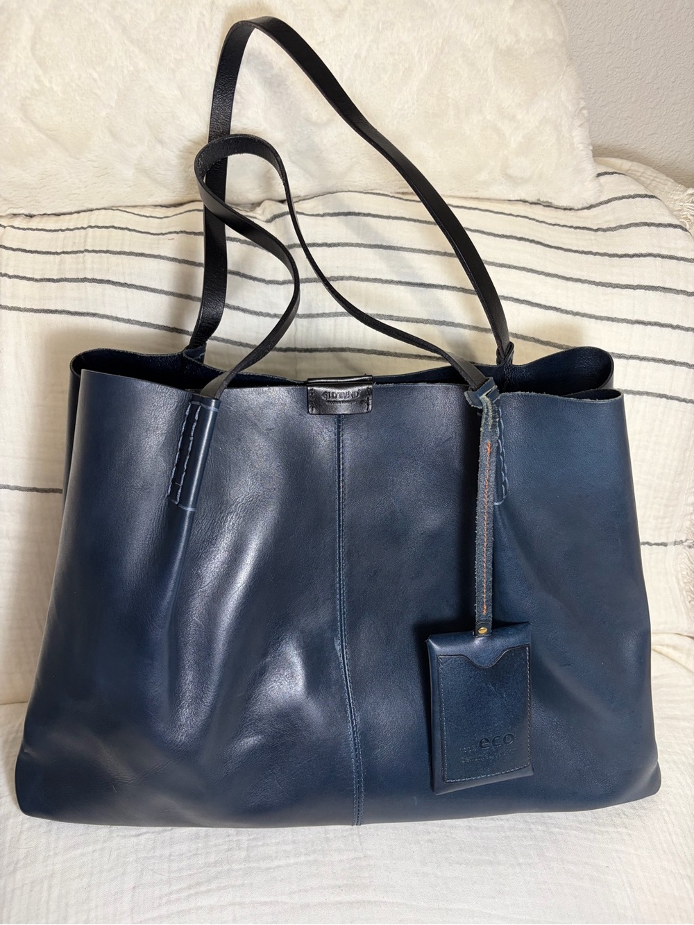 Old Trend Calla Leather Carryall Tote Navy Blue